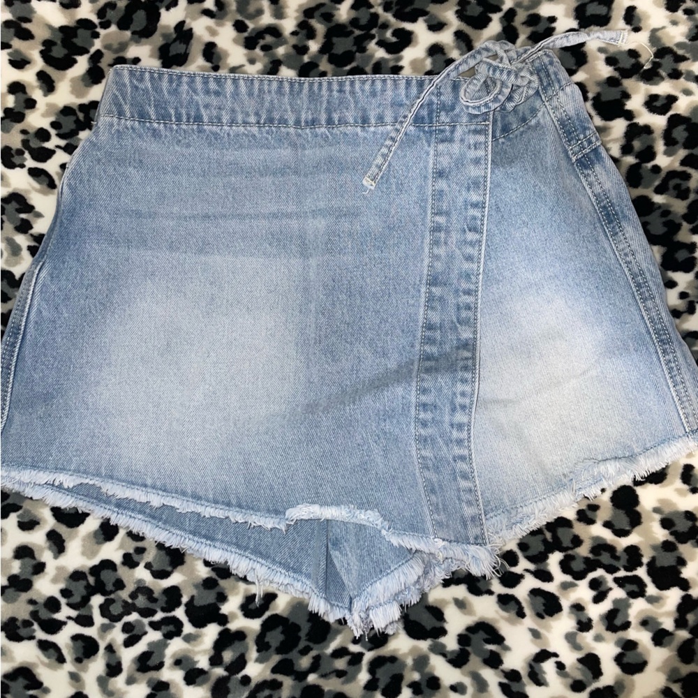 Princess Polly Skort